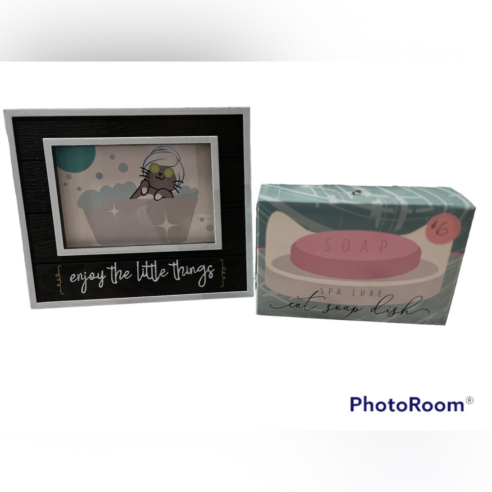NWT Cat Themed Bathroom Decor